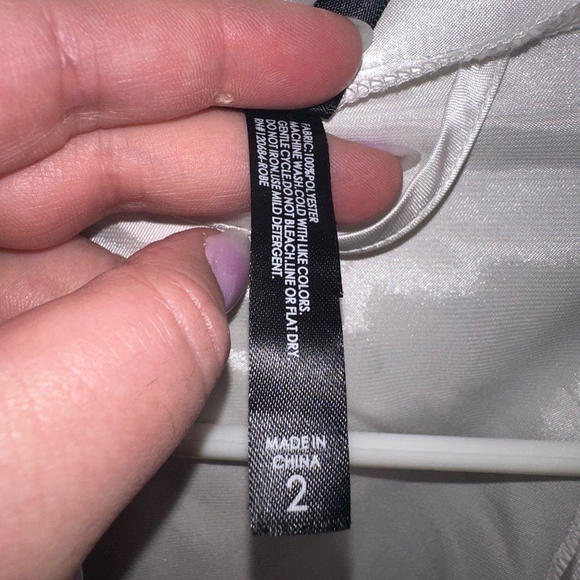 Torrid Bridal Pinup White Satin & Lace Robe - Picture 5 of 8